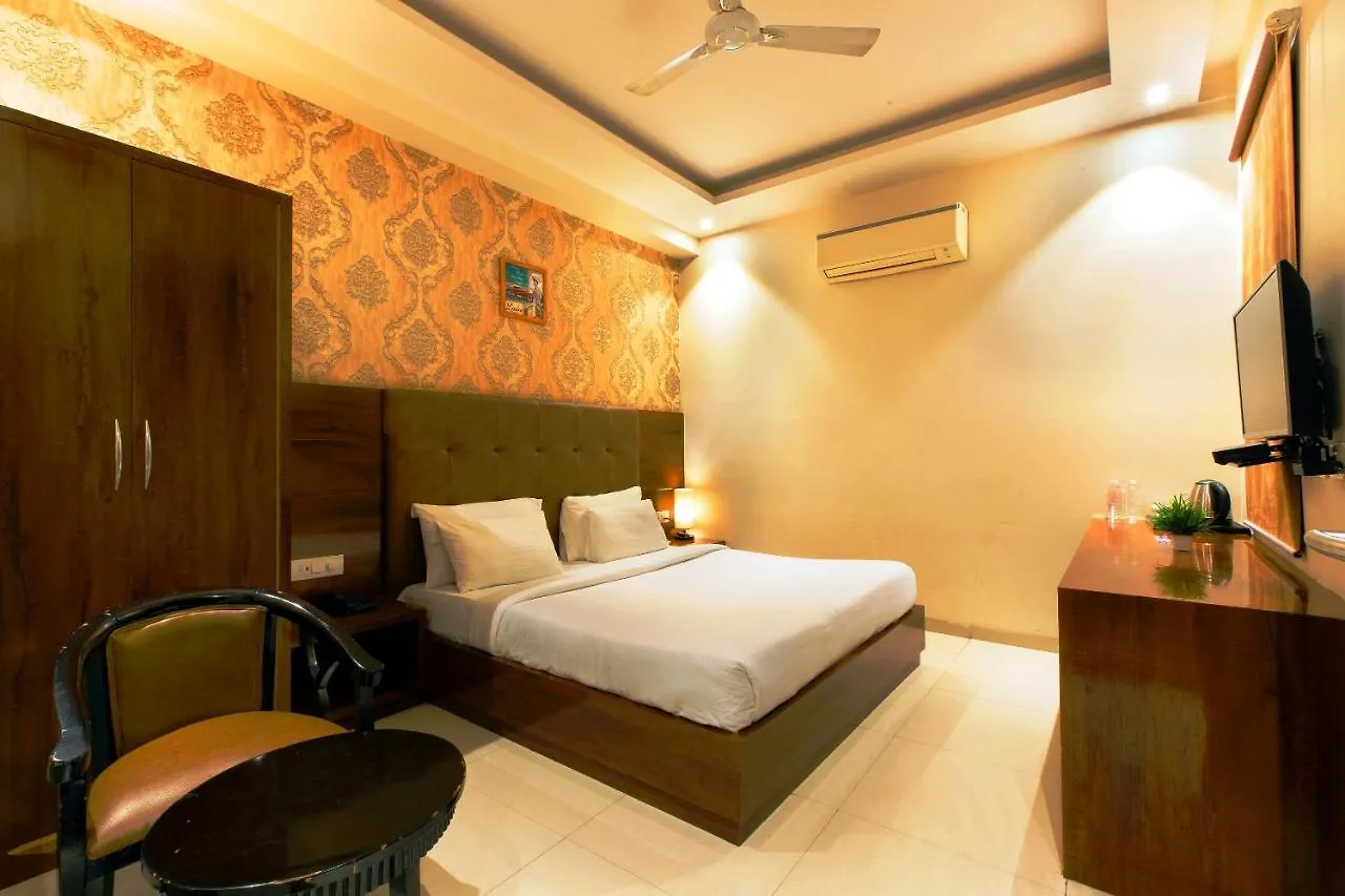 **** Hotel The Vegas By De Pavilion, Delhi Airport India